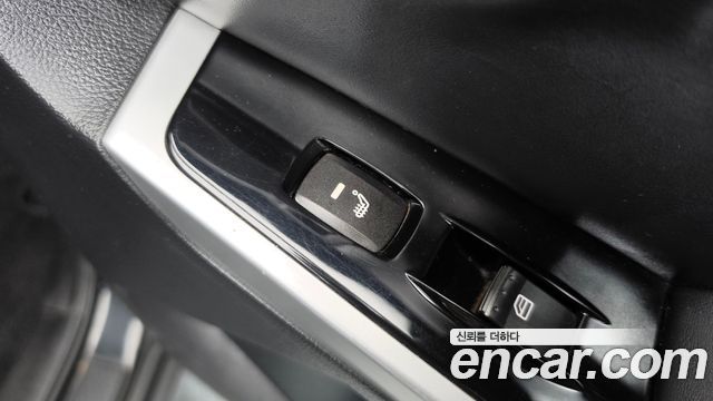 KG Mobility (SsangYong) Korando C 2.0 CVT 4WD Deluxe 2014 — фото 19
