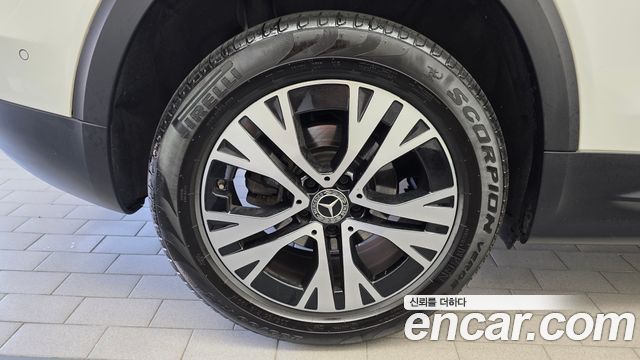Mercedes-Benz GLB-Class (X247) GLB200 d 2024 — фото 5