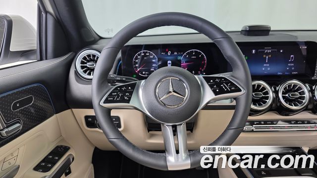 Mercedes-Benz GLB-Class (X247) GLB200 d 2024 — фото 16