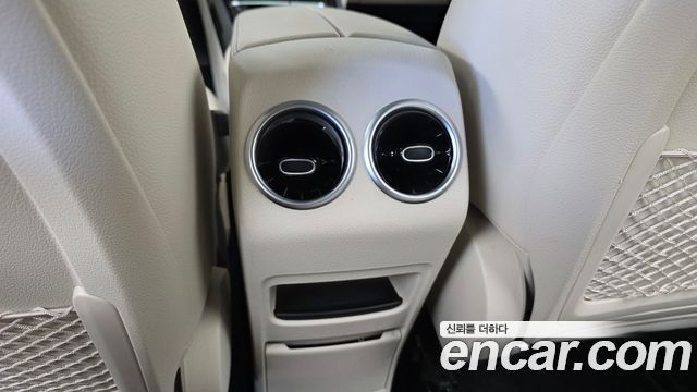 Mercedes-Benz GLB-Class (X247) GLB200 d 2024 — фото 22