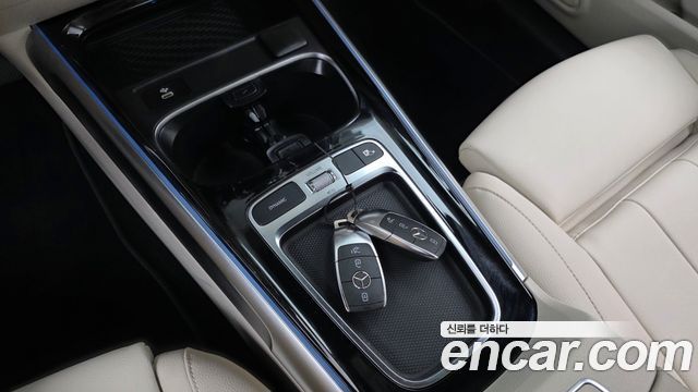 Mercedes-Benz GLB-Class (X247) GLB200 d 2024 — фото 23