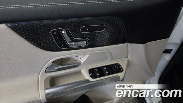 Mercedes-Benz GLB-Class (X247) GLB200 d 2024 — фото 34