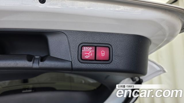 Mercedes-Benz GLB-Class (X247) GLB200 d 2024 — фото 35