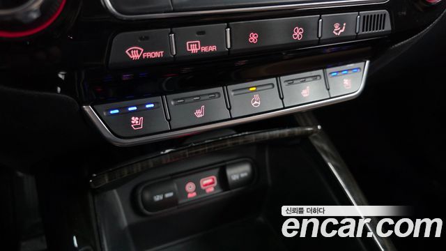 Kia Sorento Diesel 2.0 2WD Noblesse 2020 — фото 31