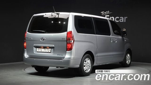 Hyundai Grand Starex Van 3-Seater Smart 2021 — фото 2
