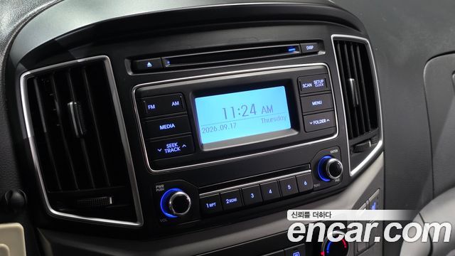 Hyundai Grand Starex Van 3-Seater Smart 2021 — фото 17