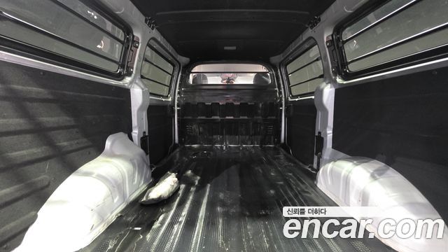 Hyundai Grand Starex Van 3-Seater Smart 2021 — фото 20