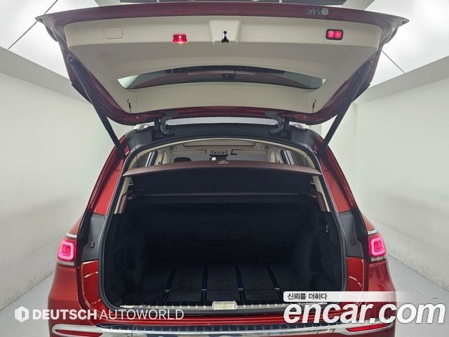 Mercedes-Benz GLS-Class (X167) Maybach GLS600 4MATIC 2023 — фото 23