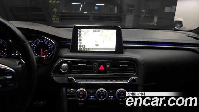 Genesis G70 3.3T Sport AWD Supreme 2018 — фото 13