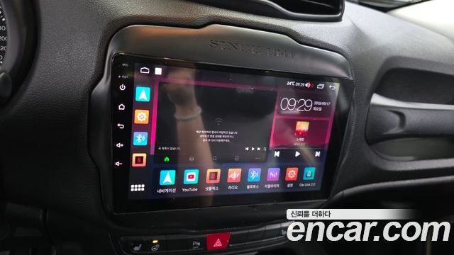 Jeep Renegade 2.4 Longitude High 2017 — фото 15