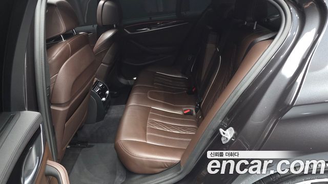 BMW 5 Series (G30) 530i xDrive M Sport Package Plus 2019 — фото 12