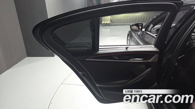 BMW 5 Series (G30) 530i xDrive M Sport Package Plus 2019 — фото 25