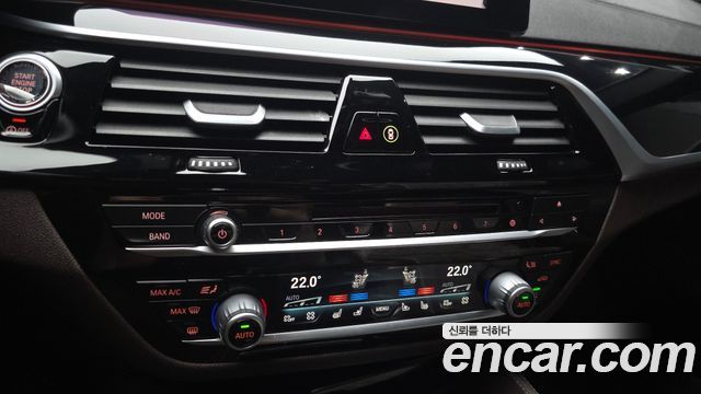 BMW 5 Series (G30) 530i xDrive M Sport Package Plus 2019 — фото 28