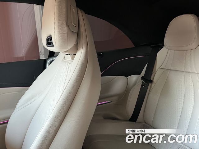Mercedes-Benz CLE-Class (C236) CLE200 Cabriolet 2025 — фото 10