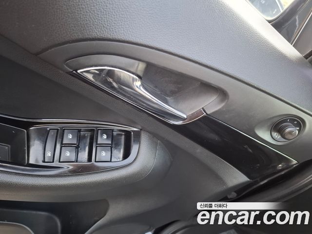Chevrolet Orlando 2.0 Diesel LT Convenience Pack 2013 — фото 19