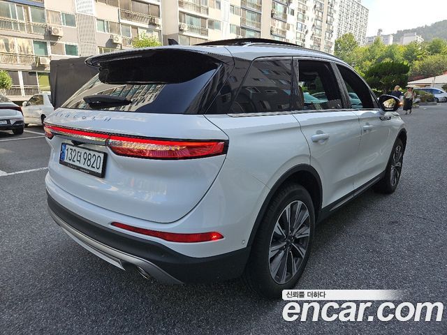 Lincoln Corsair 2.0 Reserve AWD 2022 — фото 4