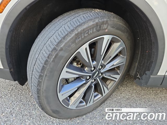Lincoln Corsair 2.0 Reserve AWD 2022 — фото 5