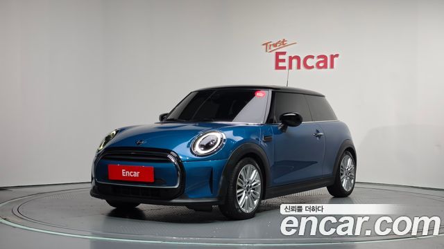 MINI Cooper Classic Plus 3rd 2022 — фото 1