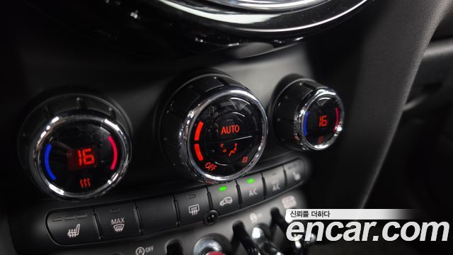 MINI Cooper Classic Plus 3rd 2022 — фото 20