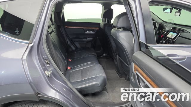 Honda CR-V (V) 1.5 Touring 4WD 2017 — фото 12