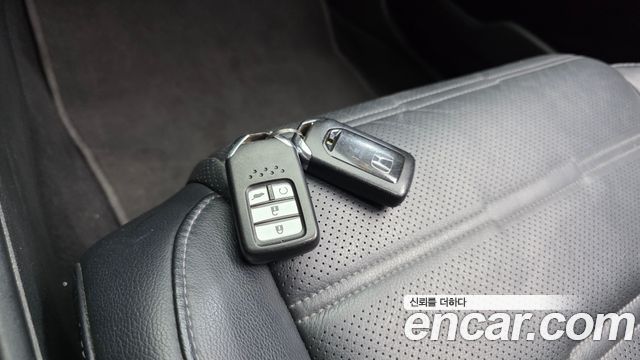 Honda CR-V (V) 1.5 Touring 4WD 2017 — фото 18