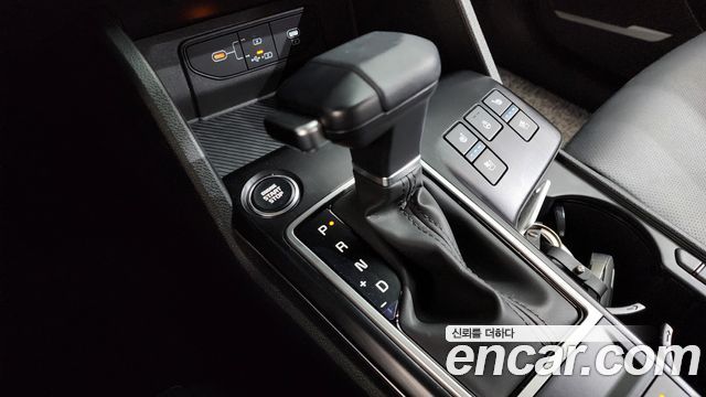 Kia Sportage (V) Gasoline 1.6 Turbo 2WD Prestige 2026 — фото 9
