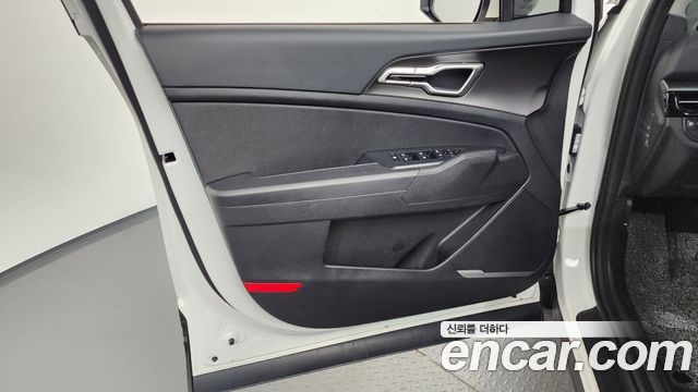 Kia Sportage (V) Gasoline 1.6 Turbo 2WD Prestige 2026 — фото 30
