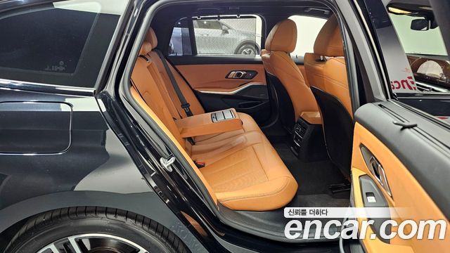 BMW 3 Series (G20) 320i Touring M Sports 2024 — фото 9
