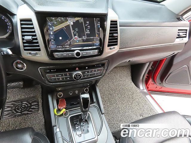 KG Mobility (SsangYong) Rexton Sports Diesel 2.2 2WD Prestige 2018 — фото 9