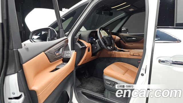 Toyota Alphard (IV) 2.5 HEV Executive AWD 2025 — фото 10