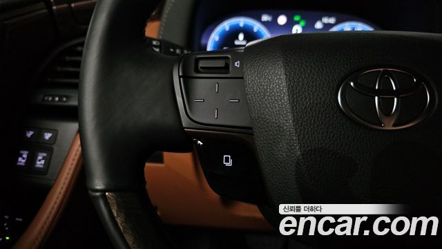 Toyota Alphard (IV) 2.5 HEV Executive AWD 2025 — фото 31