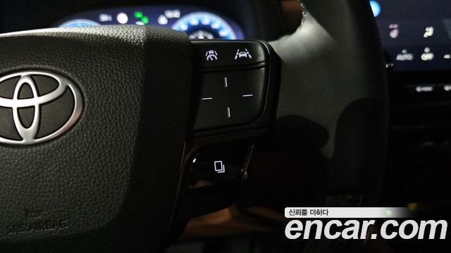 Toyota Alphard (IV) 2.5 HEV Executive AWD 2025 — фото 32