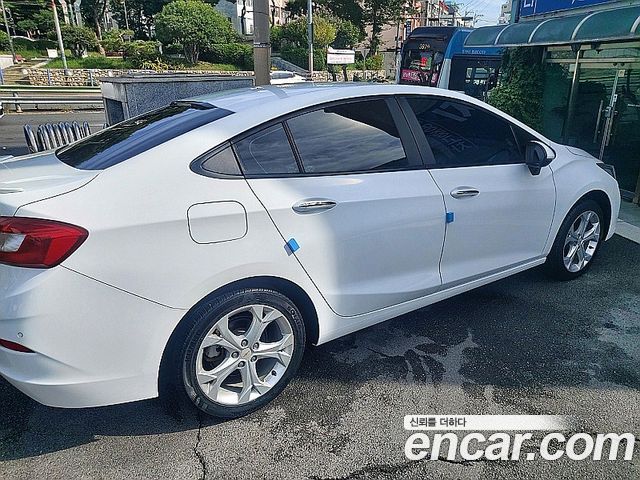 Chevrolet Cruze 1.4 Turbo LT Deluxe 2017 — фото 5