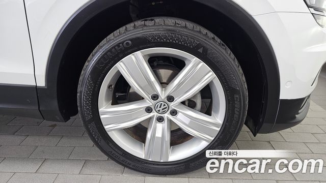 Volkswagen Tiguan (II) 2.0 TDI 4Motion Prestige 2020 — фото 21