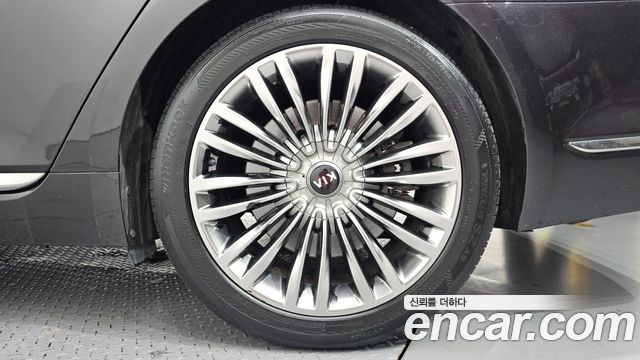 Kia K9 3.8 GDI AWD PlatinumⅢ 2020 — фото 21