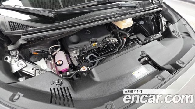 Toyota Alphard (IV) 2.5 HEV Executive AWD 2025 — фото 6