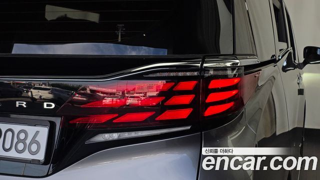 Toyota Alphard (IV) 2.5 HEV Executive AWD 2025 — фото 23
