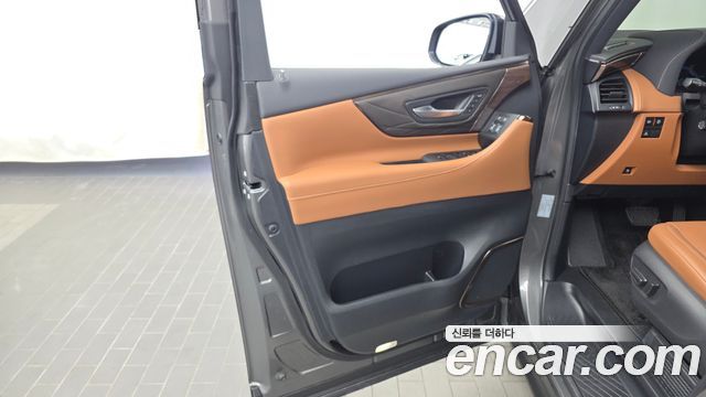 Toyota Alphard (IV) 2.5 HEV Executive AWD 2025 — фото 24
