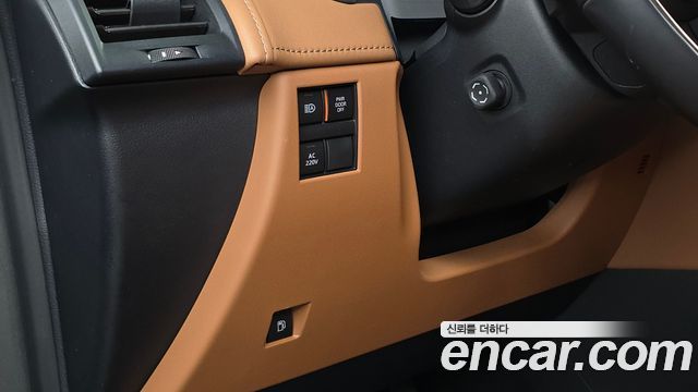 Toyota Alphard (IV) 2.5 HEV Executive AWD 2025 — фото 28