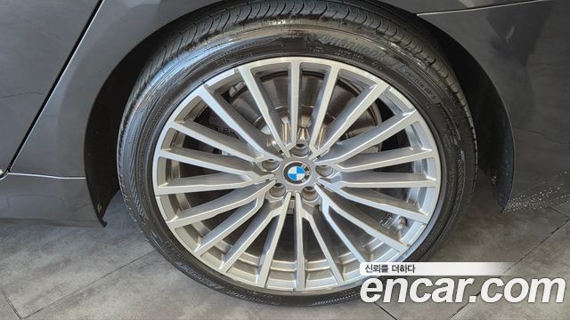 BMW 7 Series (G11) 740Li xDrive Design Pure Excellence 2020 — фото 5