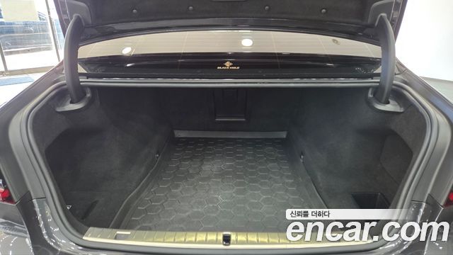 BMW 7 Series (G11) 740Li xDrive Design Pure Excellence 2020 — фото 18