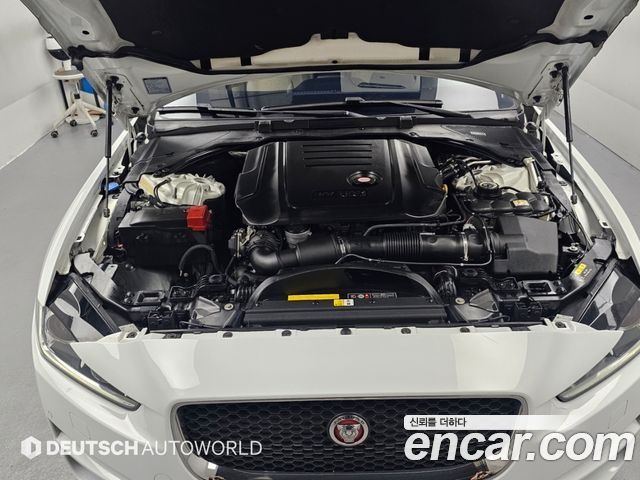 Jaguar XE 20d Prestige 2018 — фото 6