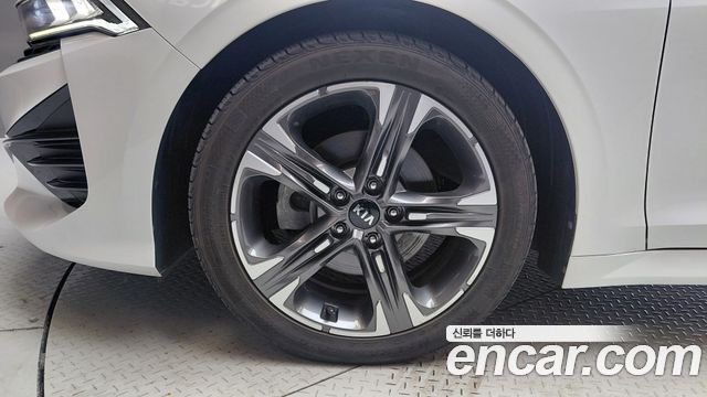 Kia K5 (III) 2.0 Noblesse 2021 — фото 5