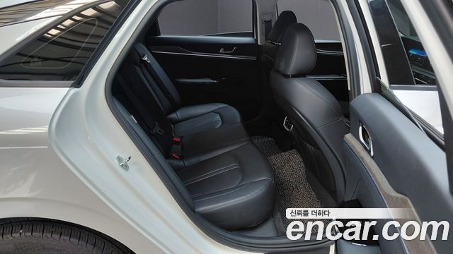 Kia K5 (III) 2.0 Noblesse 2021 — фото 11