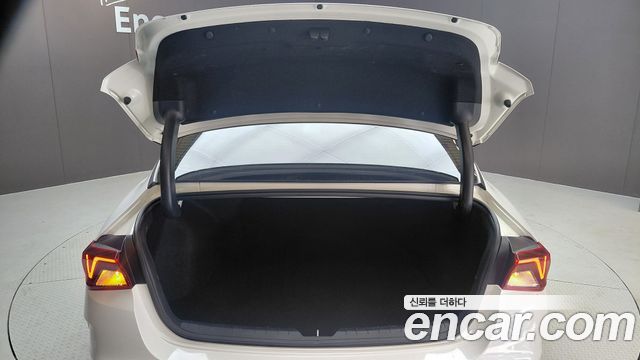 Kia K5 (III) 2.0 Noblesse 2021 — фото 17