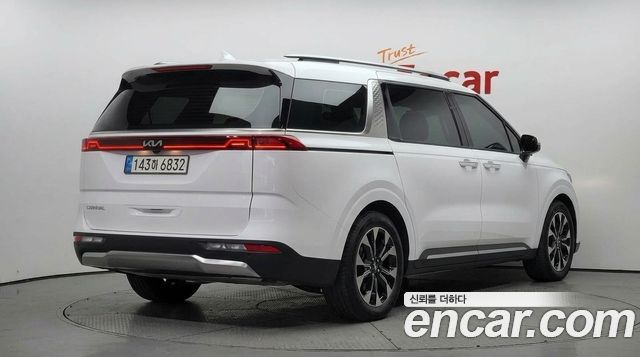 Kia Carnival (IV) Gasoline 7-Seater Signature 2023 — фото 2