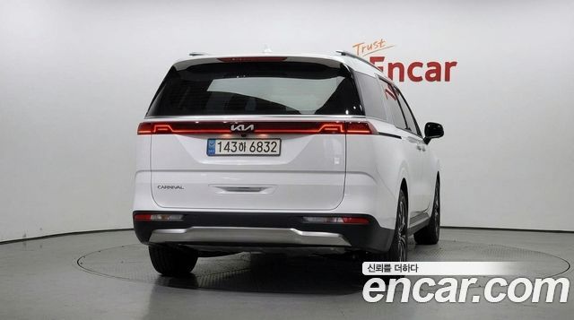 Kia Carnival (IV) Gasoline 7-Seater Signature 2023 — фото 4