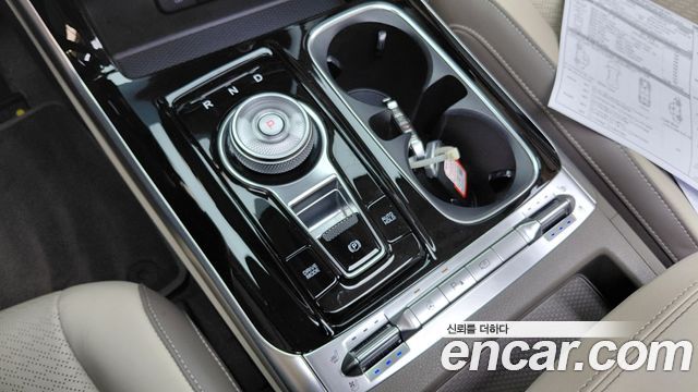 Kia Carnival (IV) Gasoline 7-Seater Signature 2023 — фото 9