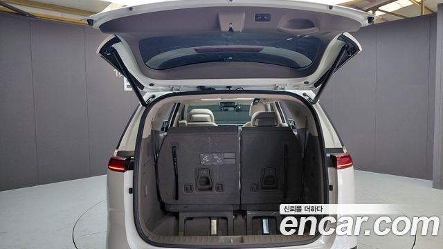 Kia Carnival (IV) Gasoline 7-Seater Signature 2023 — фото 18