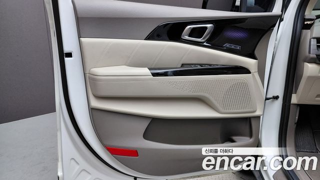 Kia Carnival (IV) Gasoline 7-Seater Signature 2023 — фото 24